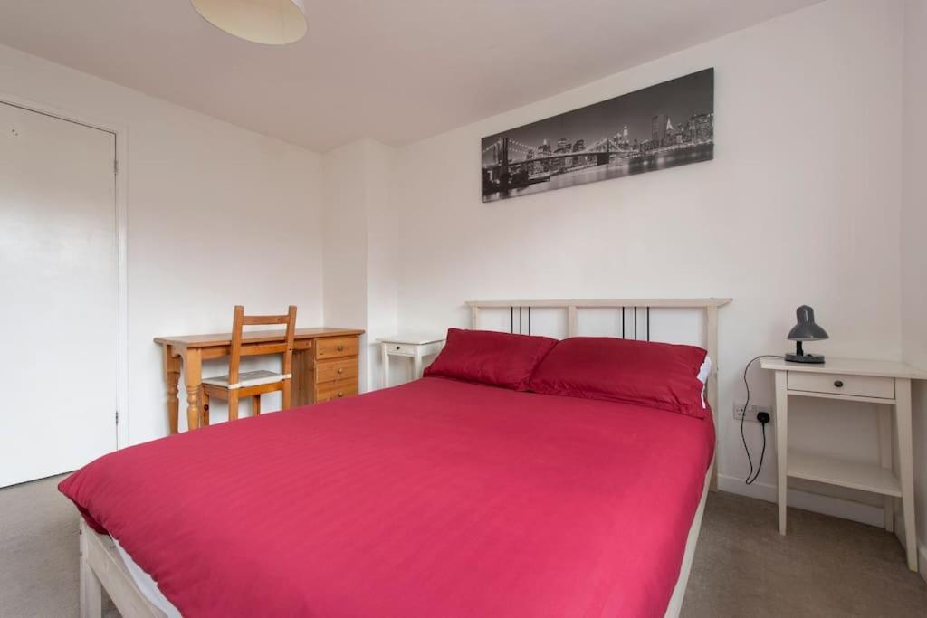 Lovely 2-Bed 15 Minutes To Central Лондон Экстерьер фото