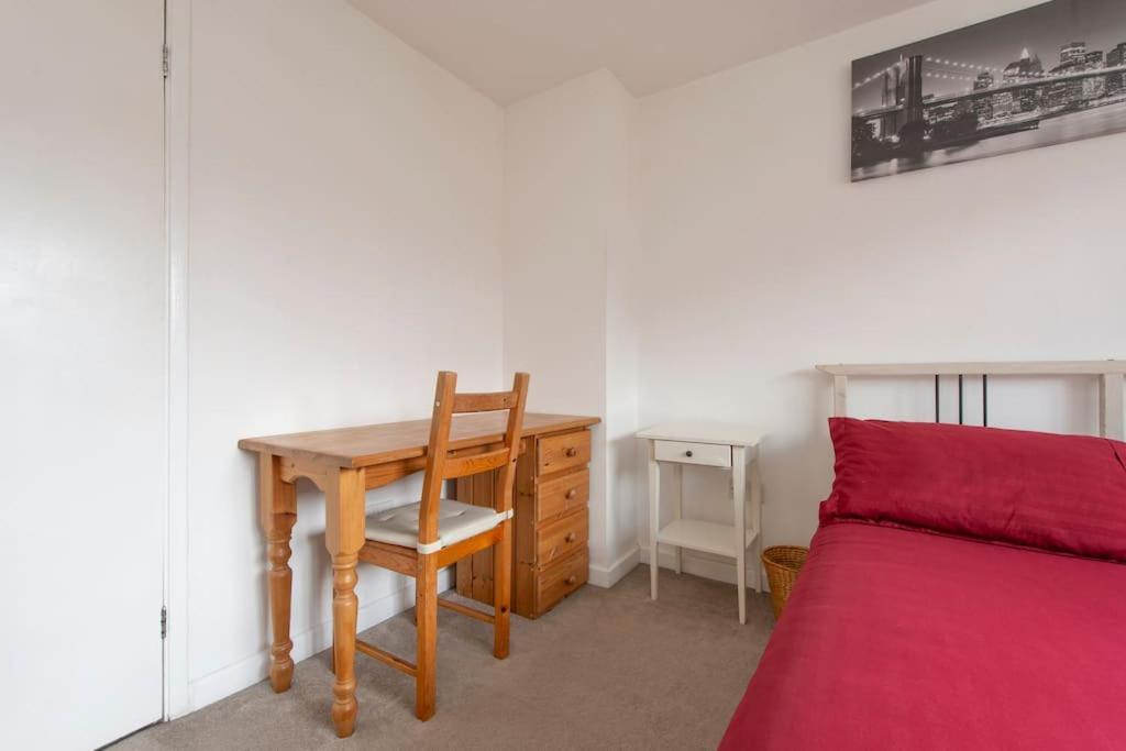 Lovely 2-Bed 15 Minutes To Central Лондон Экстерьер фото